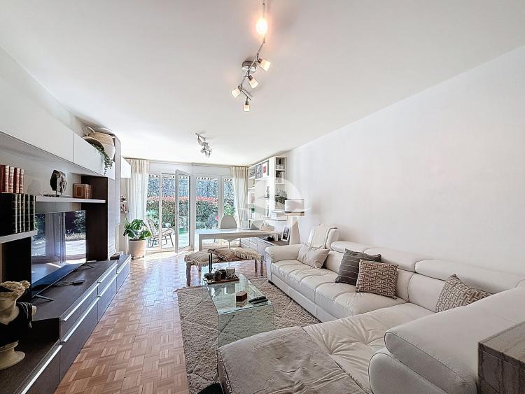 Thônex - BEL APPARTEMENT DE 5 PIÈCES MEUBLE